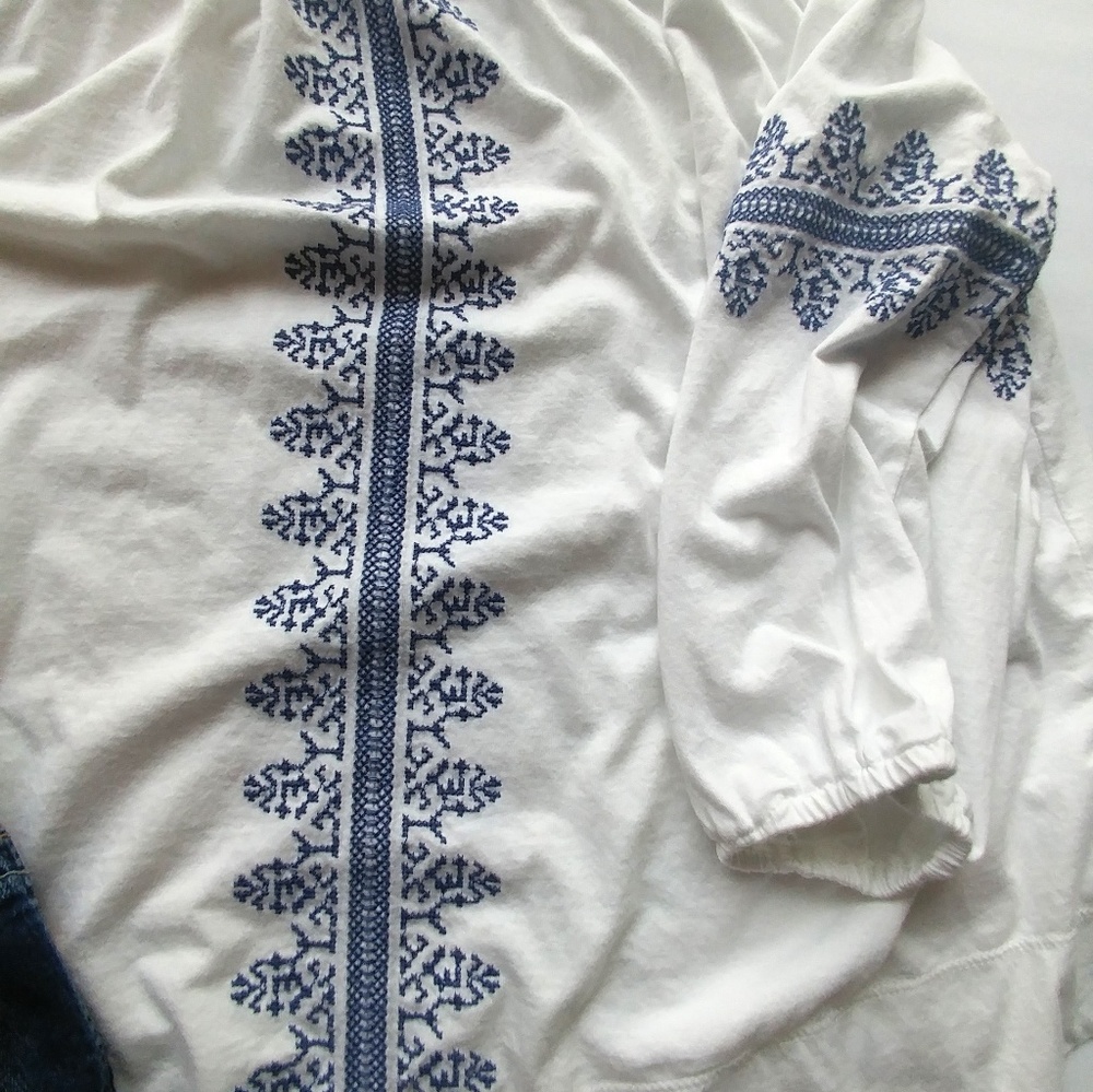 Chaps Off Shoulder Top